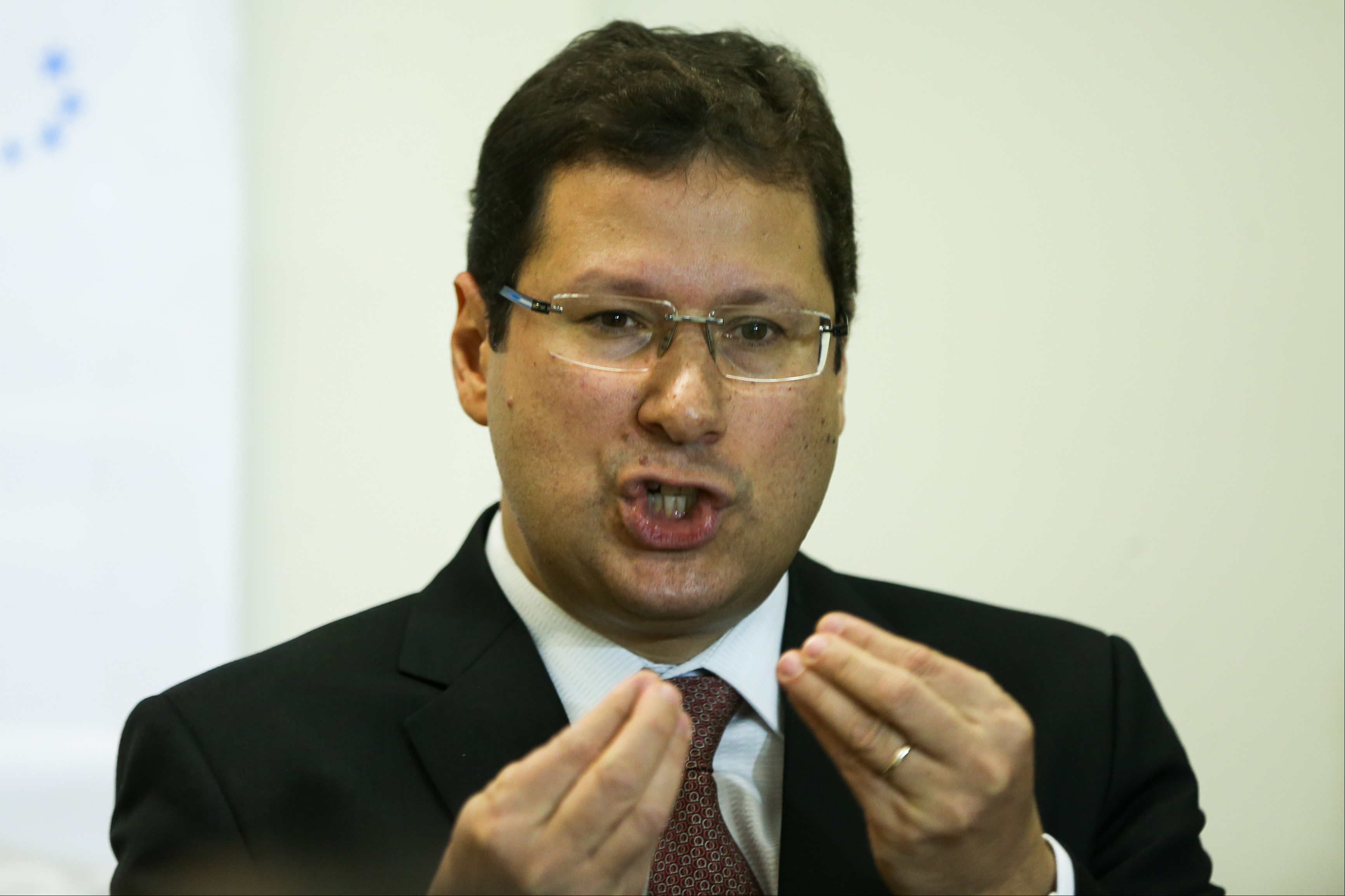 Brasília - O presidente da Comissão de Ética Pública da Presidência da República, Mauro de Azevedo Menezes, durante entrevista coletiva. (Marcelo Camargo/Agência Brasil)
